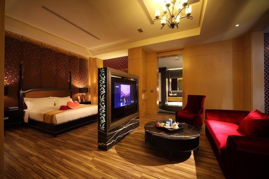 Wehome Motel Tainan Exterior foto